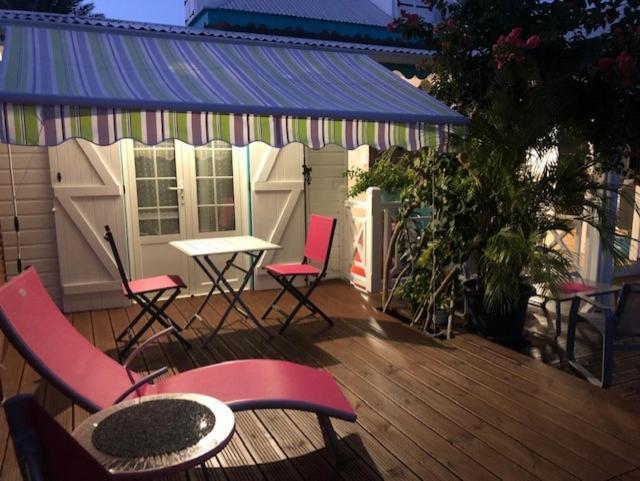 サン・フランソワ Desir Tropical Bed & Breakfast エクステリア 写真